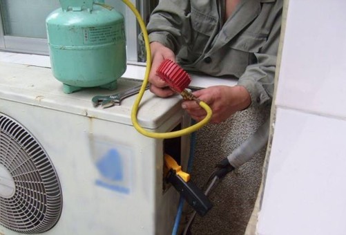 空调吹不出风,空调不吹热了如何解决