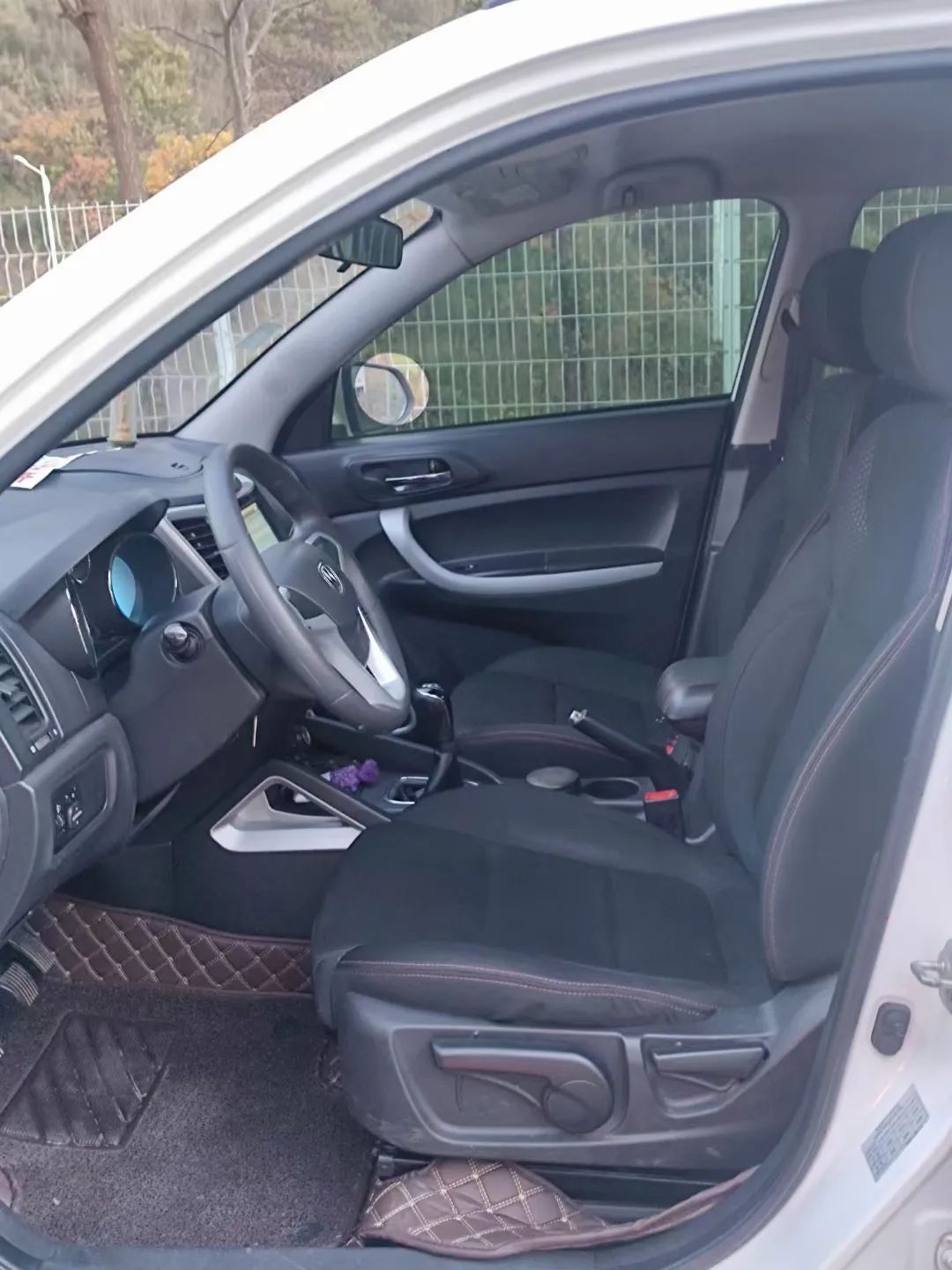 十堰龙信国际汽车城东风小康,十堰龙信国际汽车城二手车过户