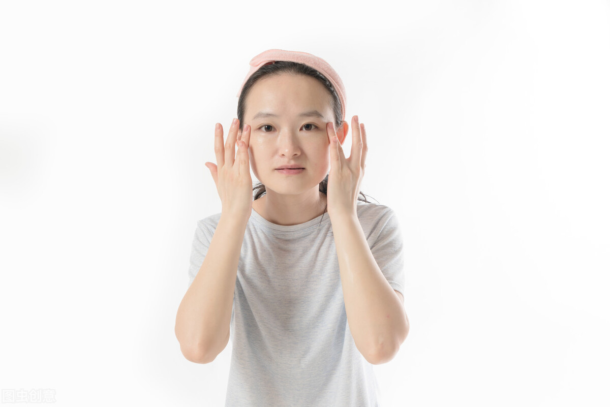 护肤品的正确用法步骤,专家说护肤品的正确使用顺序