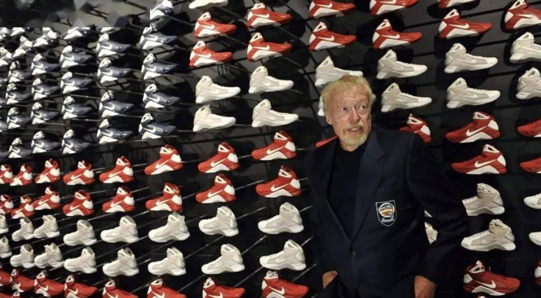 耐克暴跌,耐克近期大事件