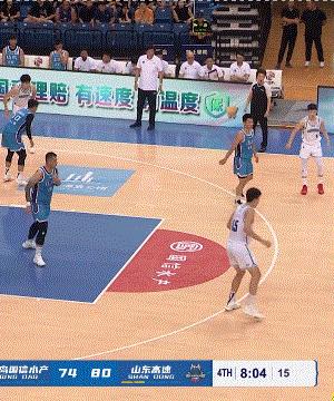 在青岛迈起霸王步！“技术流”陶汉林活久见