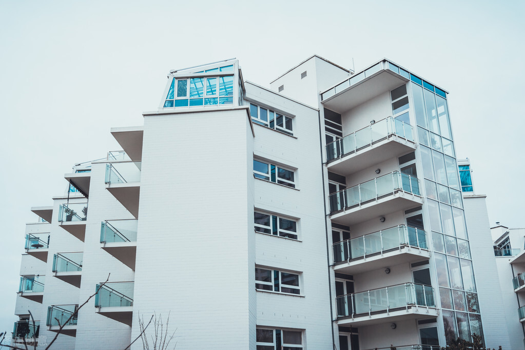 顶楼漏水可以在原顶上再做防水吗,住顶楼楼顶漏水该怎么修