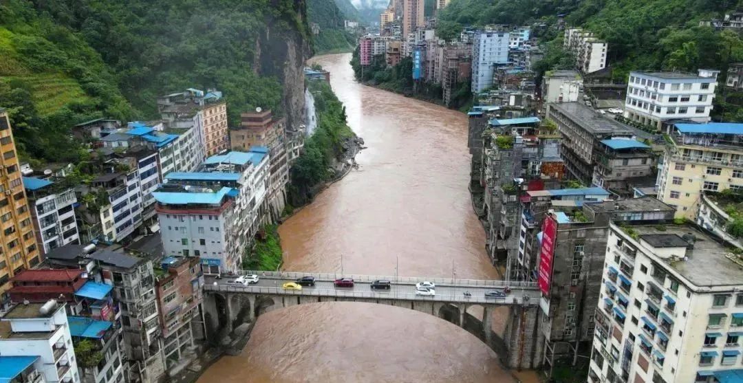 云南的小县城还有没有发展,云南的城市为什么叫州