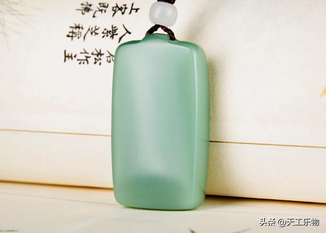 俄碧“上善若水”！如何分清沙枣青、河磨玉、且末蓝、碧玉粉青？