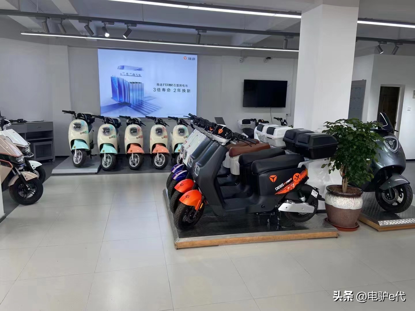 鐢靛姩杞﹀墠閬块渿鎬庝箞淇濆吇,闆呰开鐢靛姩杞﹂渶瑕佷繚鍏诲悧