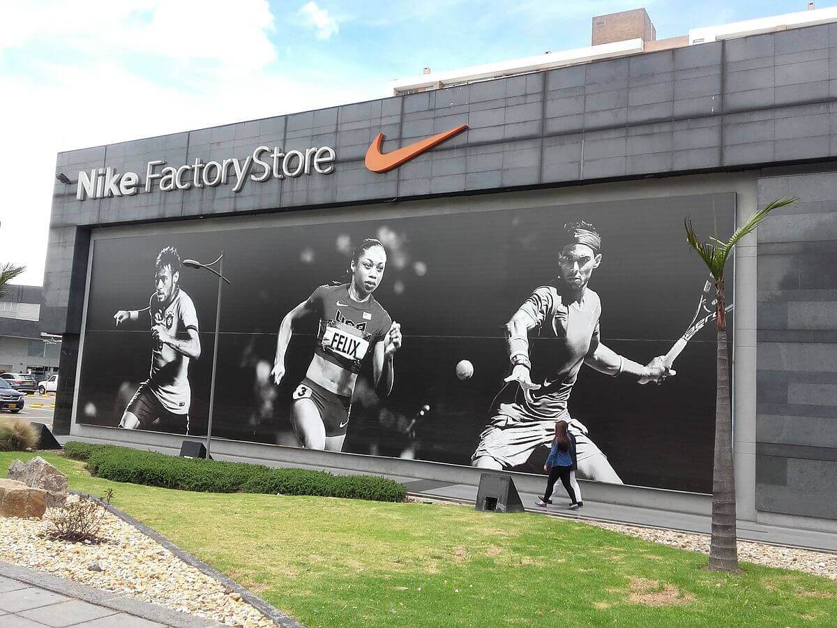 世界十大最受欢迎的女性服装品牌,世界十大服装公司