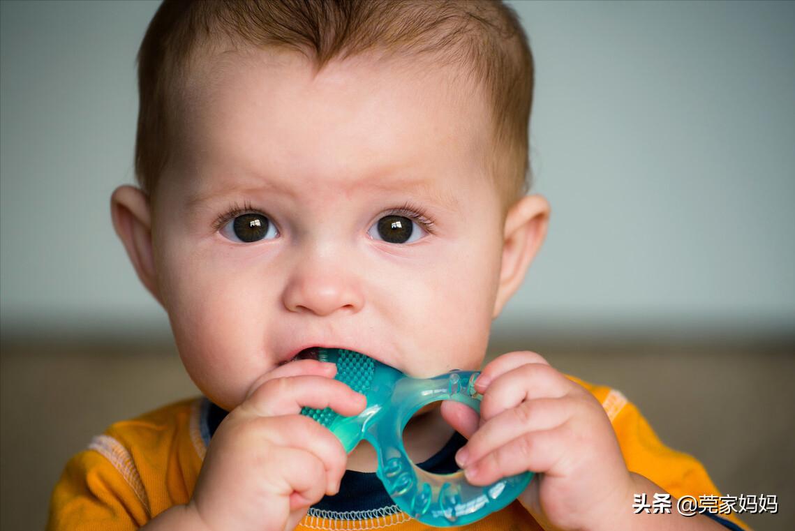 宝宝那破烂小被子该不该扔掉？选对安抚物，让孩子成长更早独立
