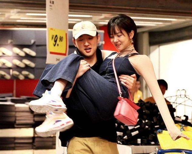 盘点娱乐圈那些姐弟恋的明星,再次恋上小鲜肉的女明星