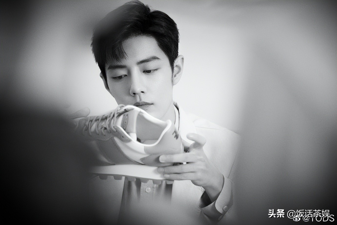 改写规则这很肖战，拿下YSL护肤线，相同代言没意见