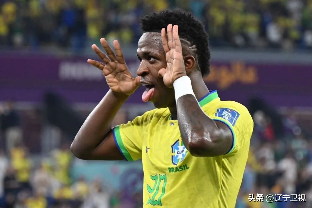 盘点球星们进球的霸气庆祝动作,足球球星进球庆祝动作