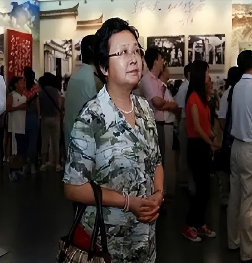 陈毅老总的子女现状如何？长子曾任北京市副市长，次子被授少将