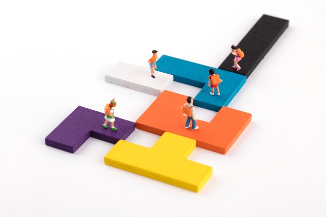 做跨境电商如何找合适的供应商,供应商如何铺货给跨境电商