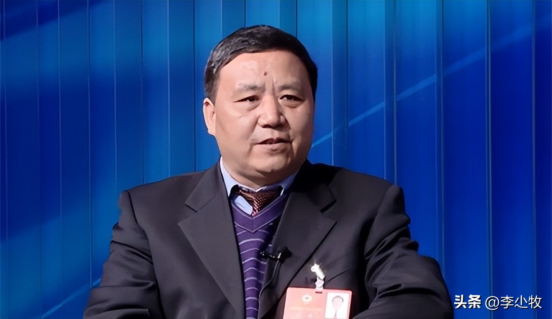 专家许强：大学生先就业后择业董明珠：大学生打螺丝没什么不可以