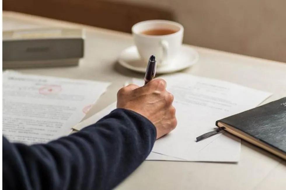 头条写文章一天怎么赚150,如何写头条每天赚十几块