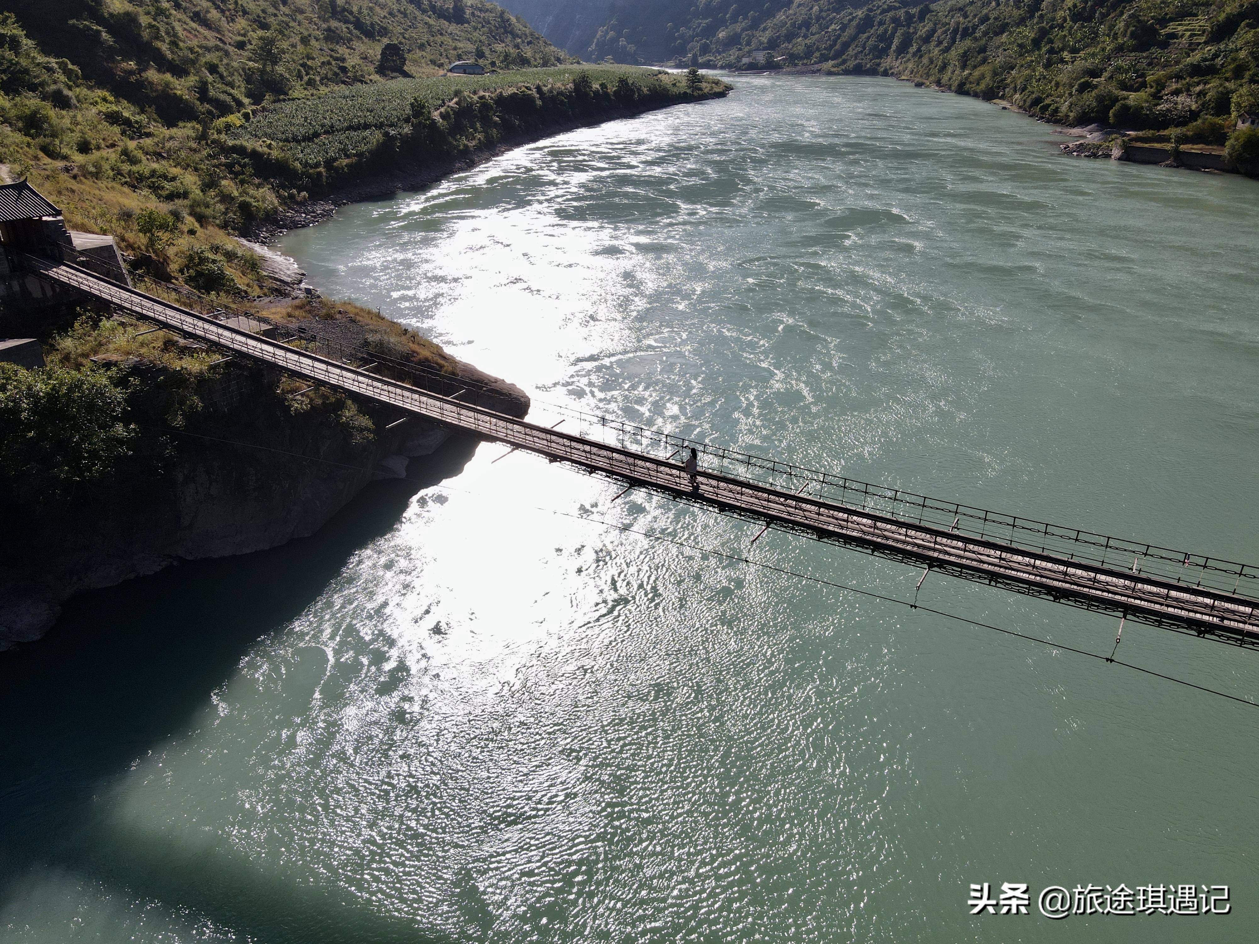 万里长江第一桥是哪里,素称万里长江第一桥