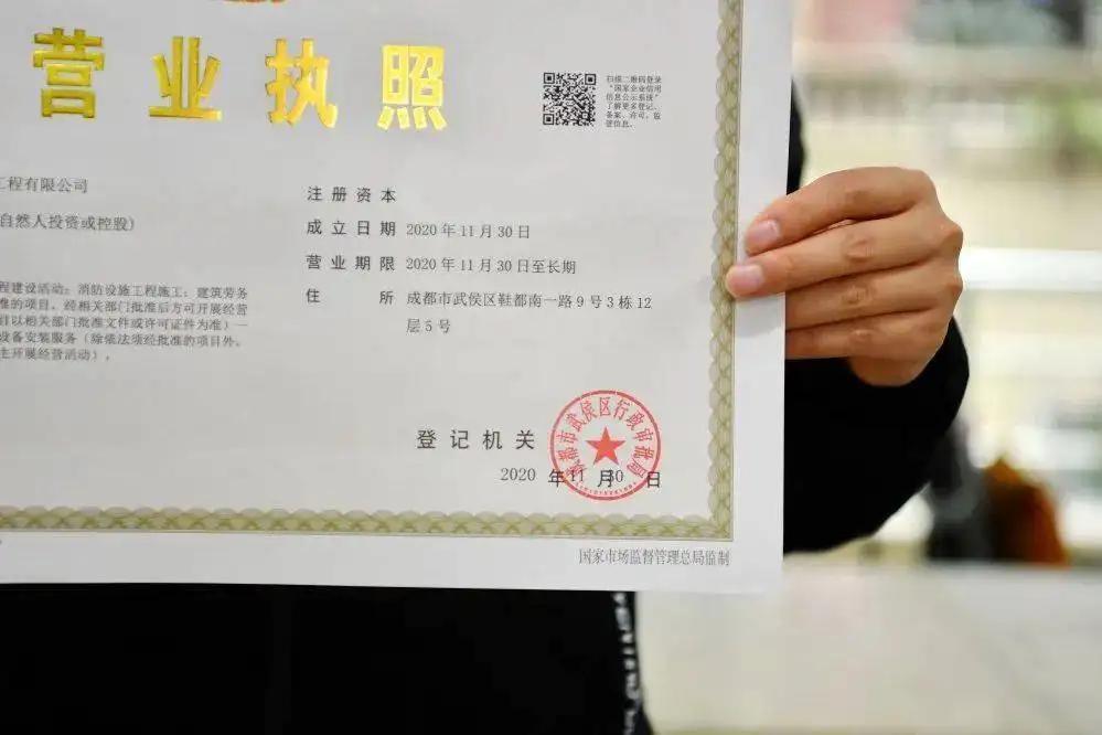 朋友圈卖口红违法吗,朋友圈卖口红犯法吗