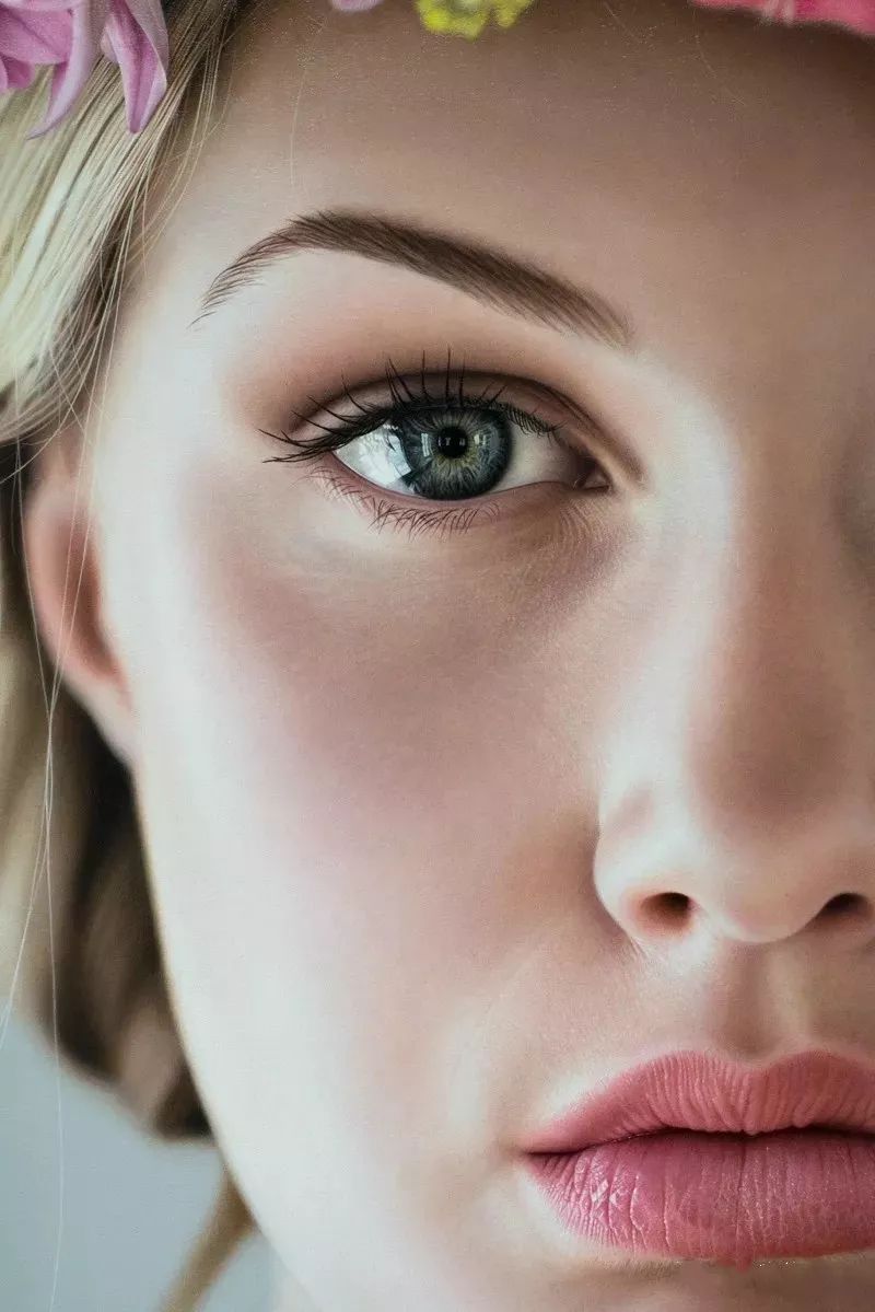 美女画家挑战冷军，画少女人体，放大10倍看细节让网友不淡定