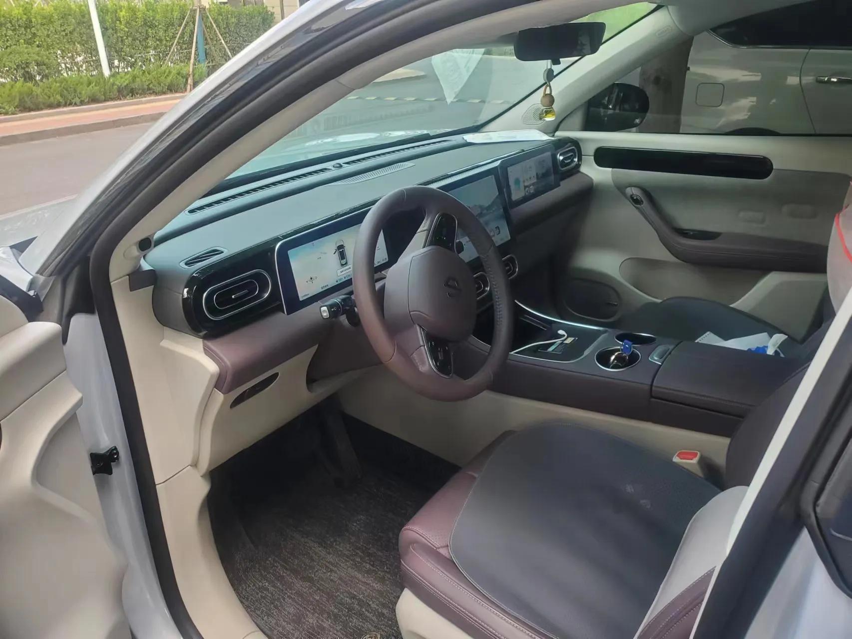 零跑c11增程式提车感受,零跑c11提车排队时间