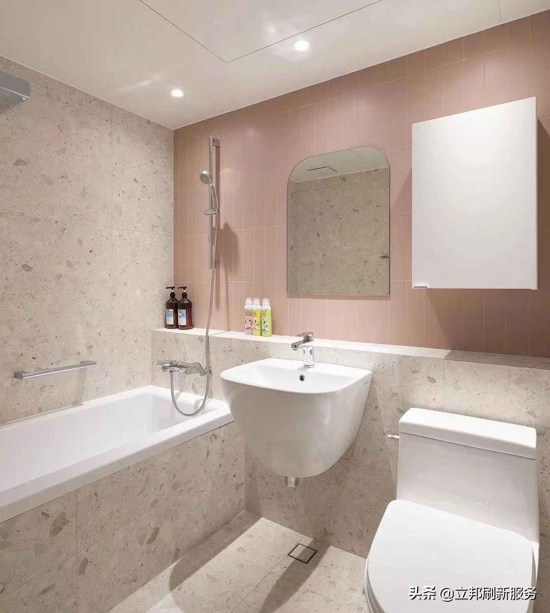 目前最流行的瓷砖搭配,阳台墙面瓷砖和地面瓷砖怎么搭配