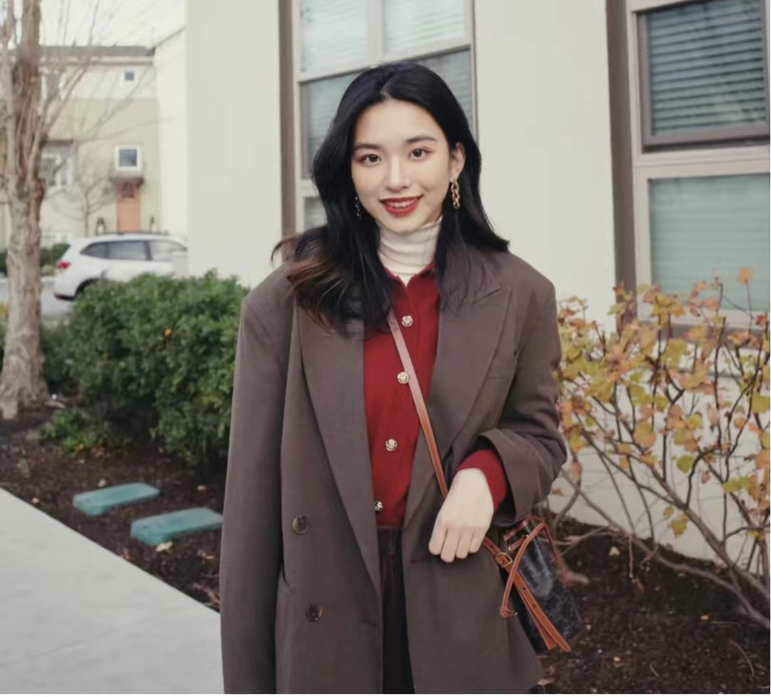 灯芯绒半身裙秋冬怎么搭配,灯芯绒碎花半身裙秋冬