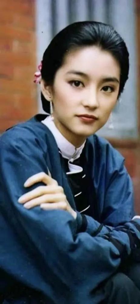 最具美人脸的十位女星,蒜头鼻小眼睛方脸却很漂亮的女星