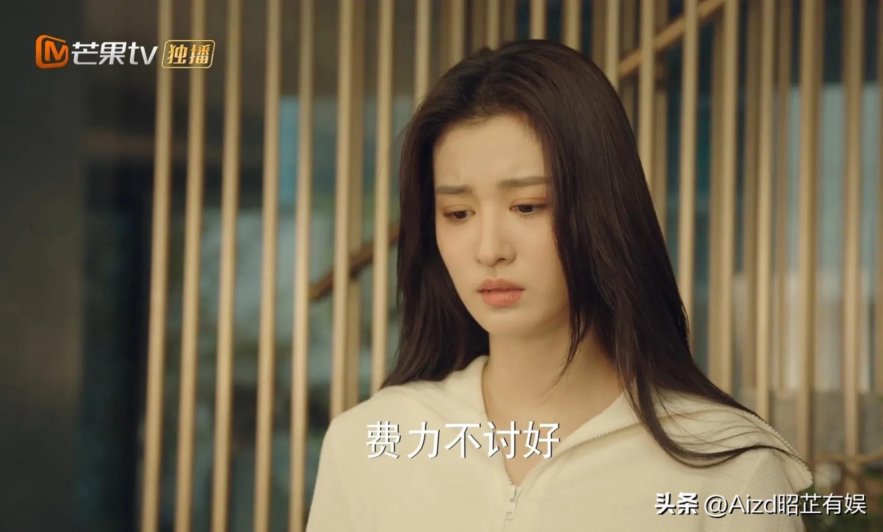 老妈教女儿要有教养,母亲教育闺女