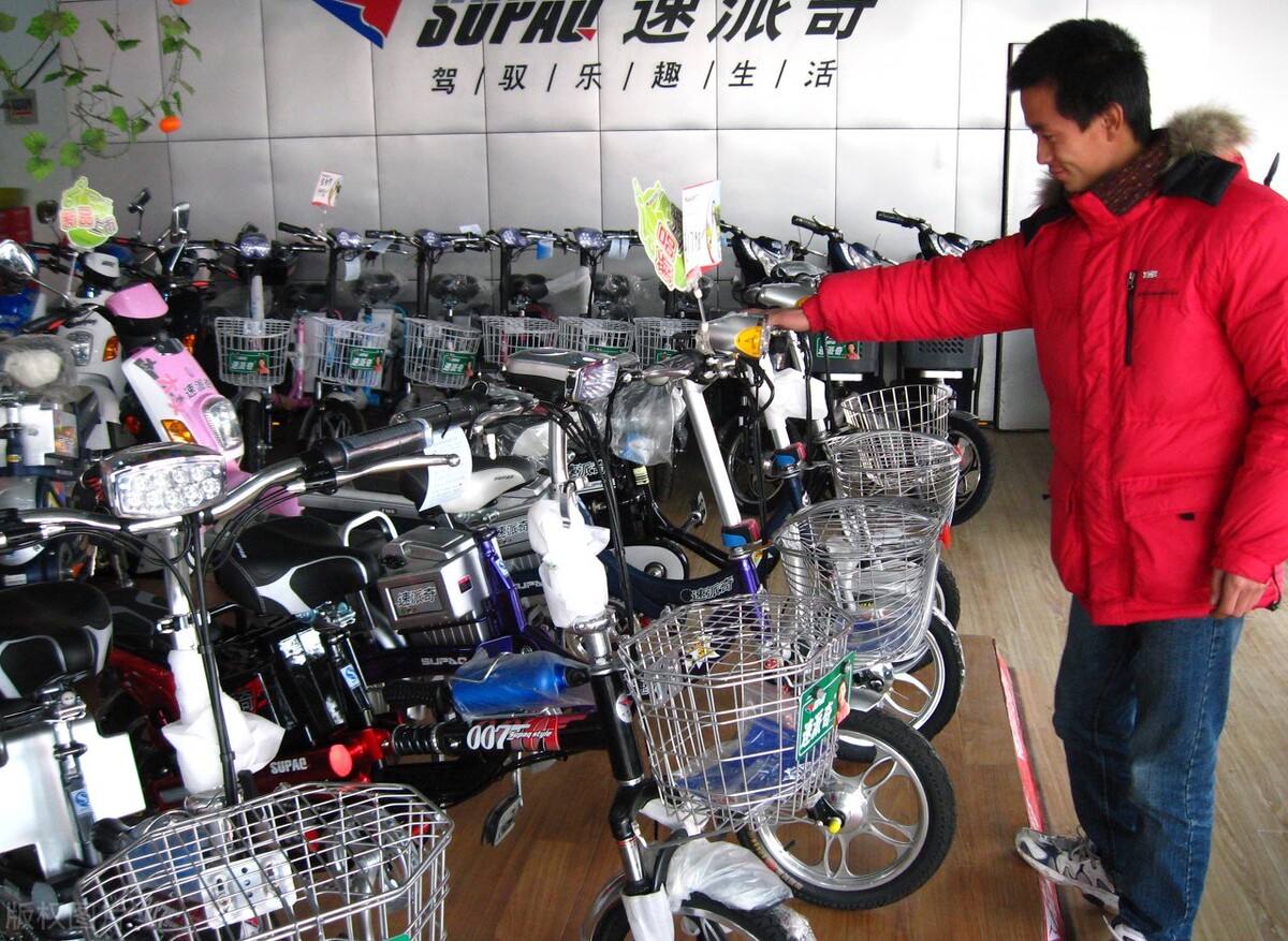 超标电动车和国标电动车哪个贵,超标电动车和超标电动自行车区别