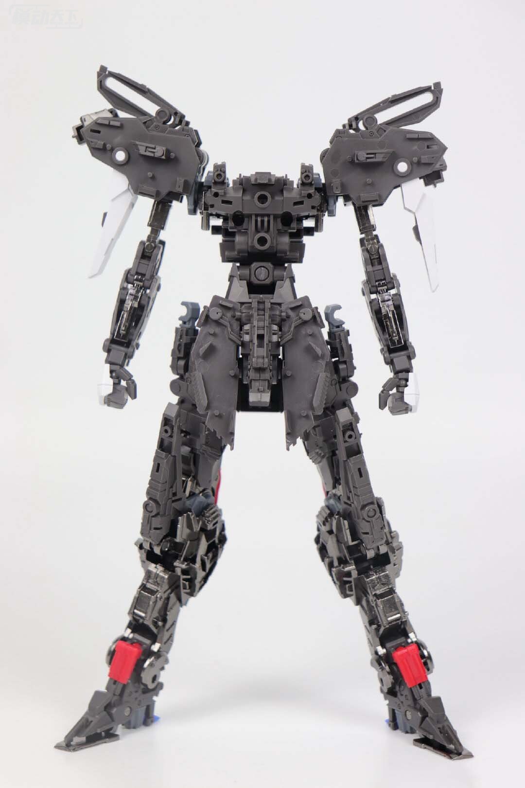 无限维度创世典藏版腿部怎么拼,创世无限维度典藏版和普通版推荐