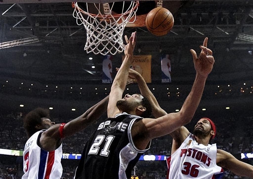 鏖战7场创下1-3大逆转的历史纪录,近十年总决赛大比分