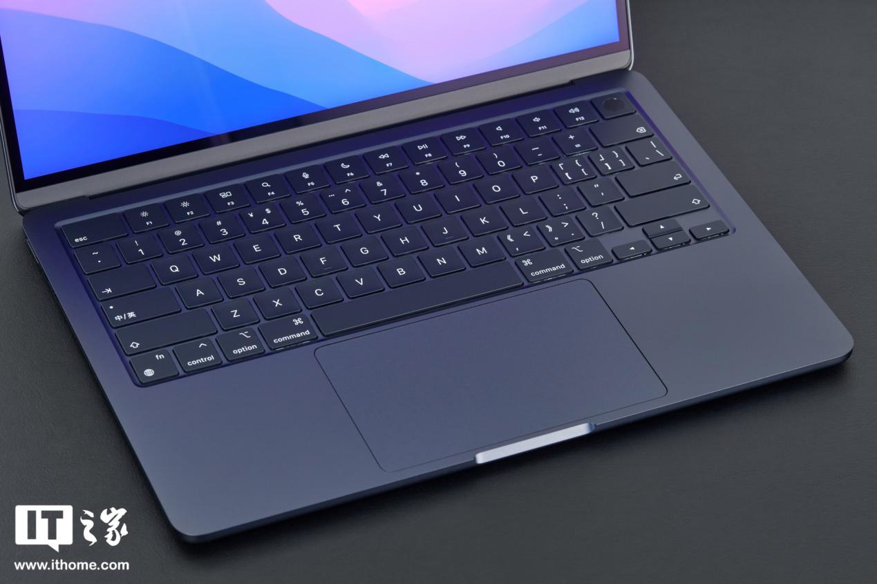 16寸macbookpro古墓丽影2,苹果2022款macbookair测评