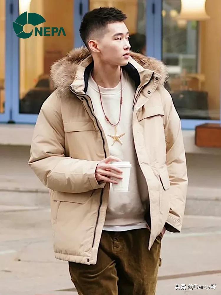 满大街穿北面羽绒服的是真的假的,满大街都穿的羽绒服品牌