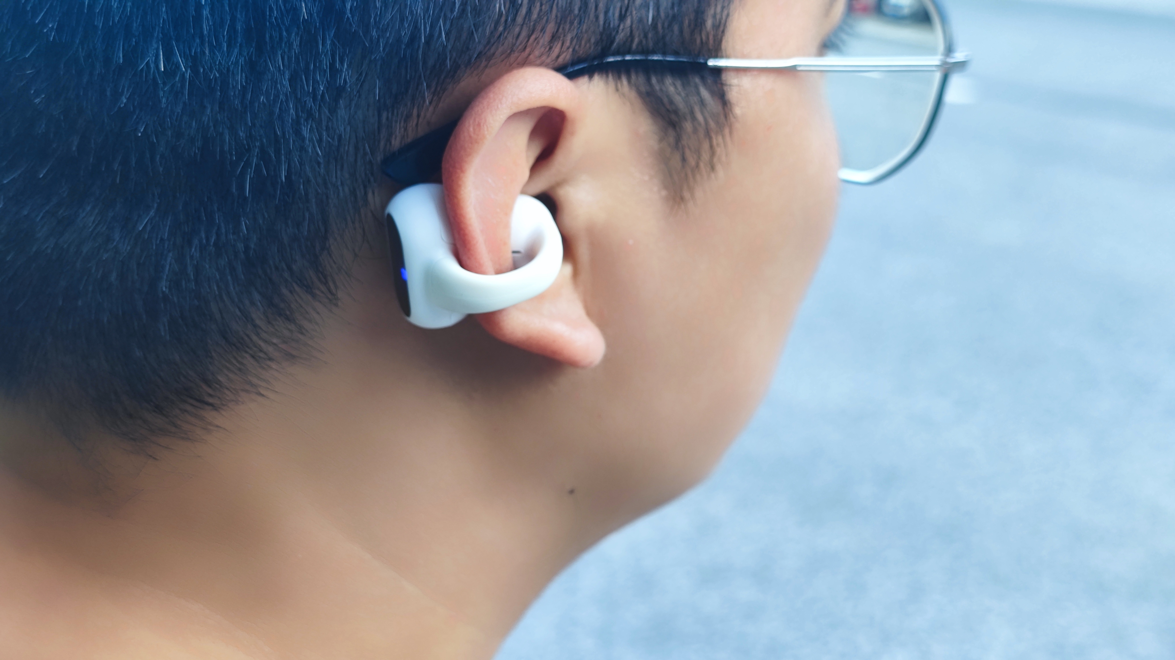 赛那z51耳夹式耳机苹果可以用吗,塞纳z51耳夹式蓝牙耳机