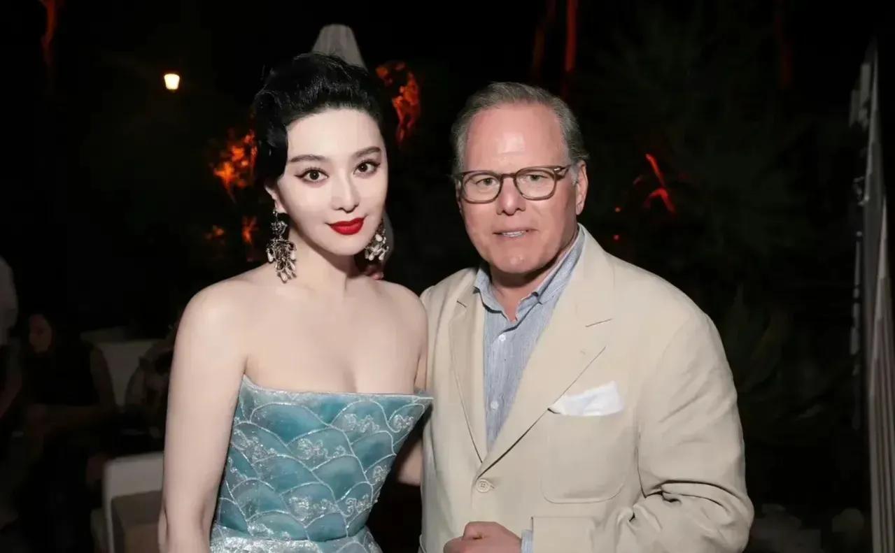 范爷戛纳红毯照,范爷戛纳穿龙袍