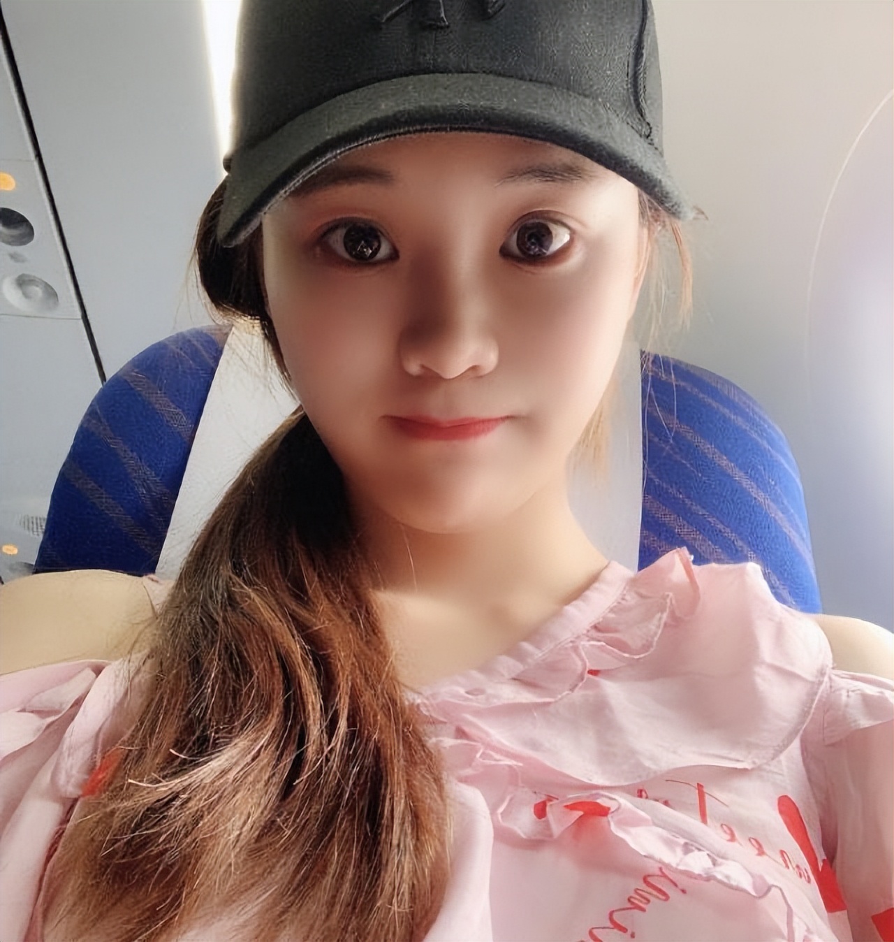 台球女神美貌不输潘晓婷,台球女神一杆清台