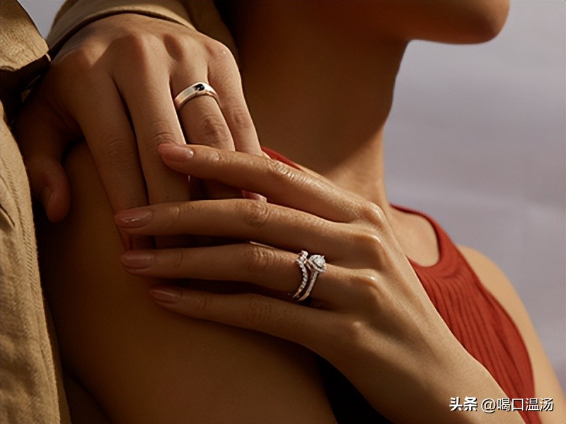 九周年结婚纪念日送什么礼物,结婚纪念日送什么礼物给朋友夫妇