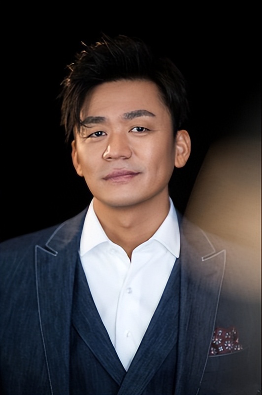 王宝强靠装疯卖傻成影帝甄子丹,傻根王宝强