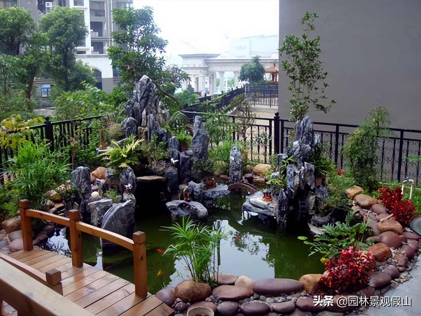 鱼池假山动手制作全过程,自己动手做室内假山鱼池