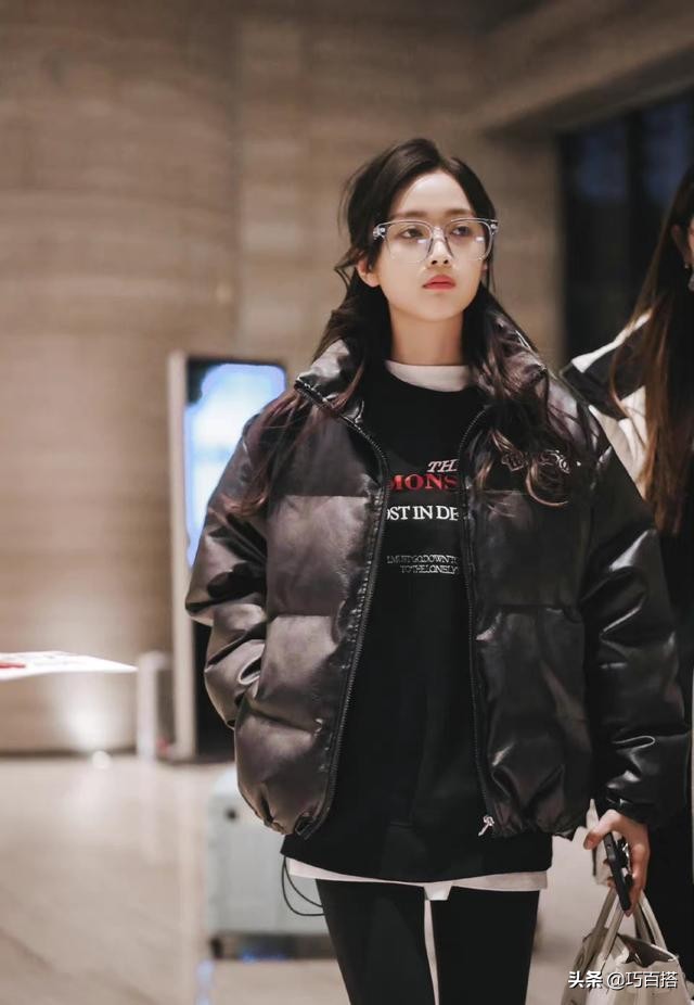 吴宣仪穿衣造型,吴宣仪一身黑色穿搭