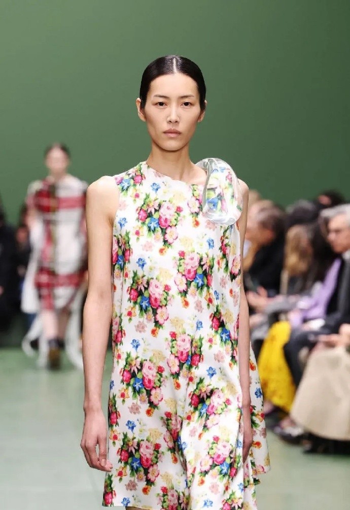 罗意威超模,女性超模走秀身材