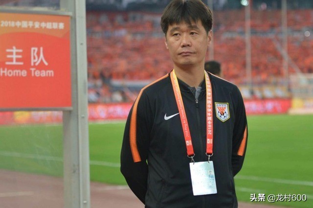 李霄鹏祝贺李铁,鲁能最新评价李霄鹏