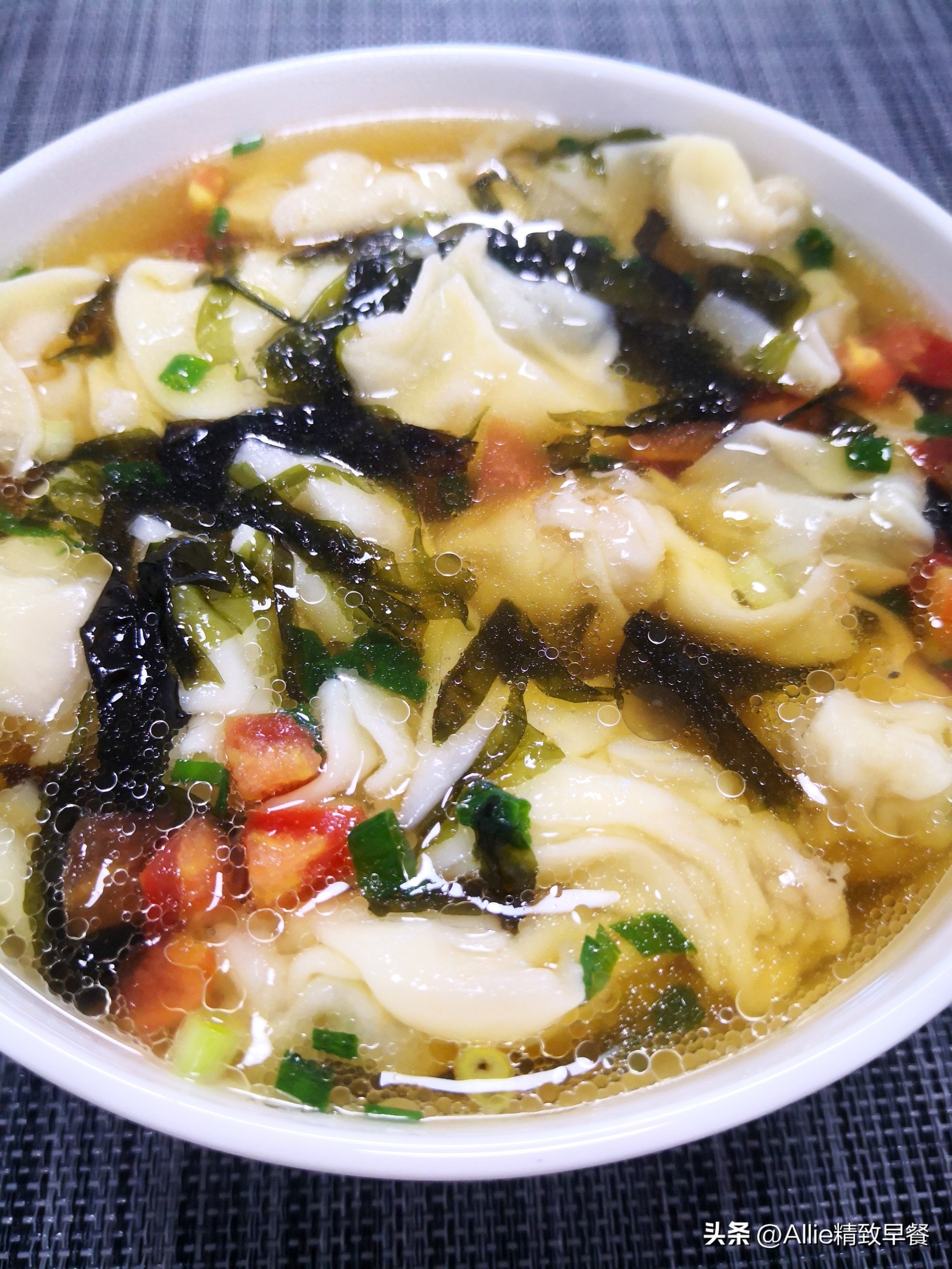 馄饨皮加什么添加剂最好,买的馄饨皮里面有添加剂吗