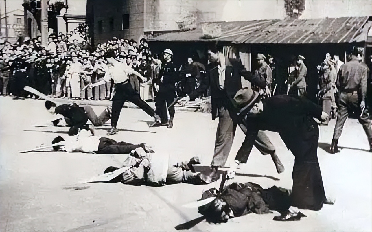 1976年周总理逝世，罗瑞卿在灵前痛哭：我不该在您临终前骗您