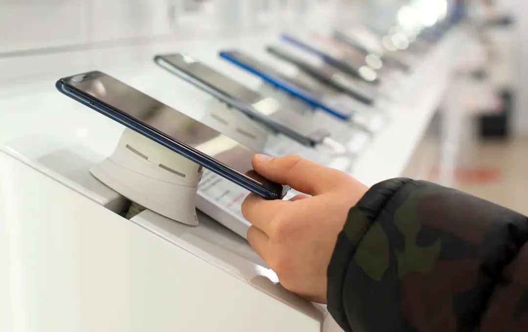 2022年3月1500左右5g高性价比手机,2022年4000-5000手机推荐性价比高