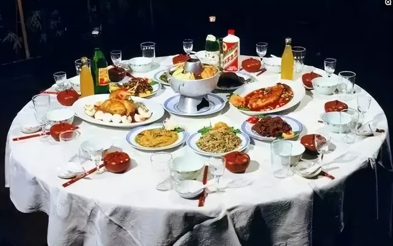 巨贪魏鹏远：骑自行车上下班，贪污3.4亿，清点时烧坏点钞机