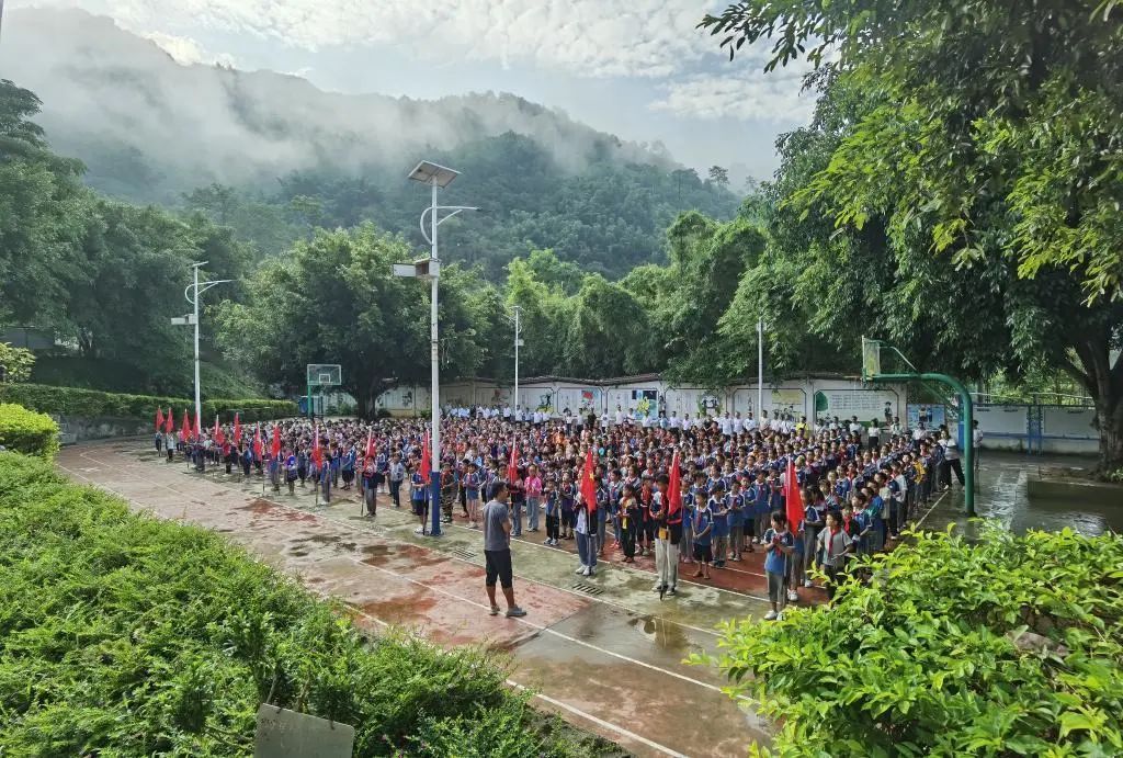云南口碑最好的小学,云南小学风景视频