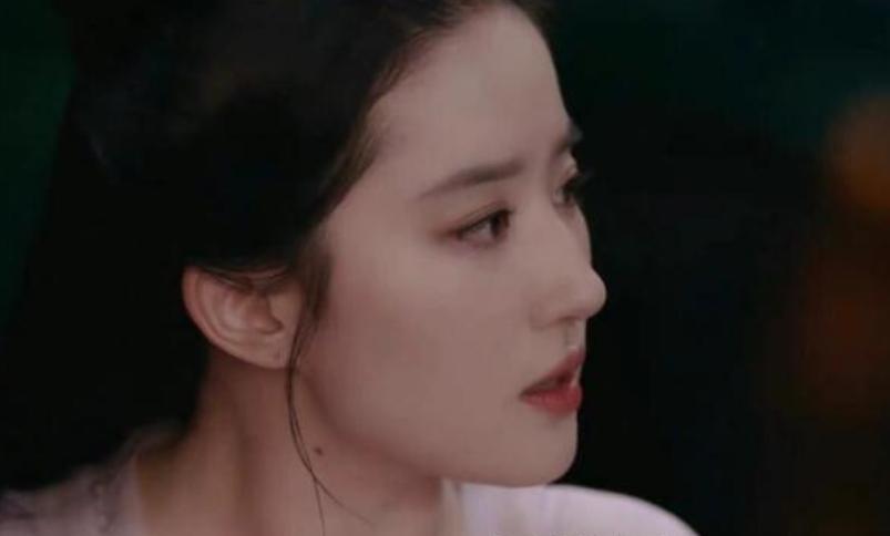 刘亦菲评价林允演技,刘亦菲林允对比