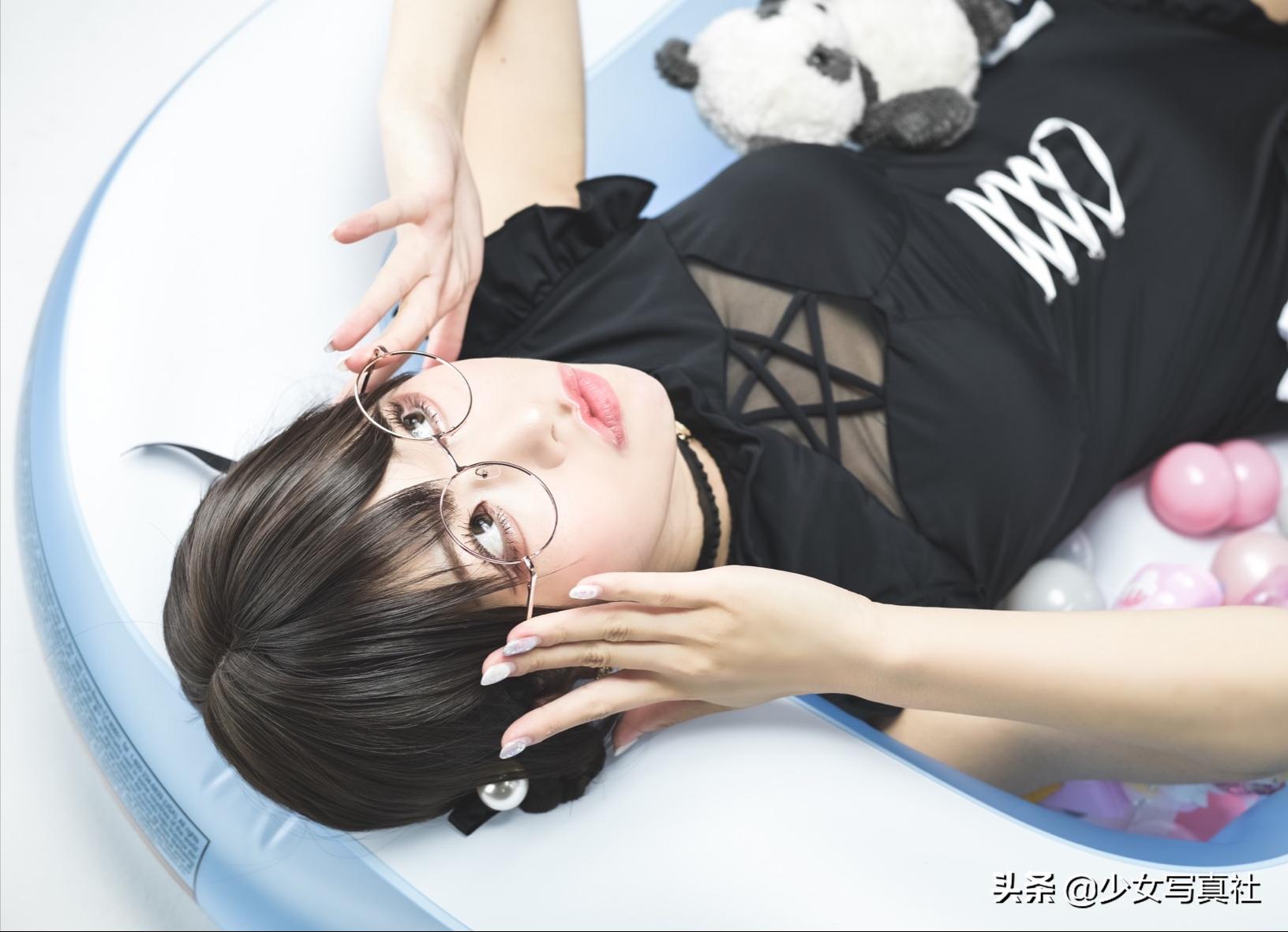 日本模特樱花照,山中丽子日本资料