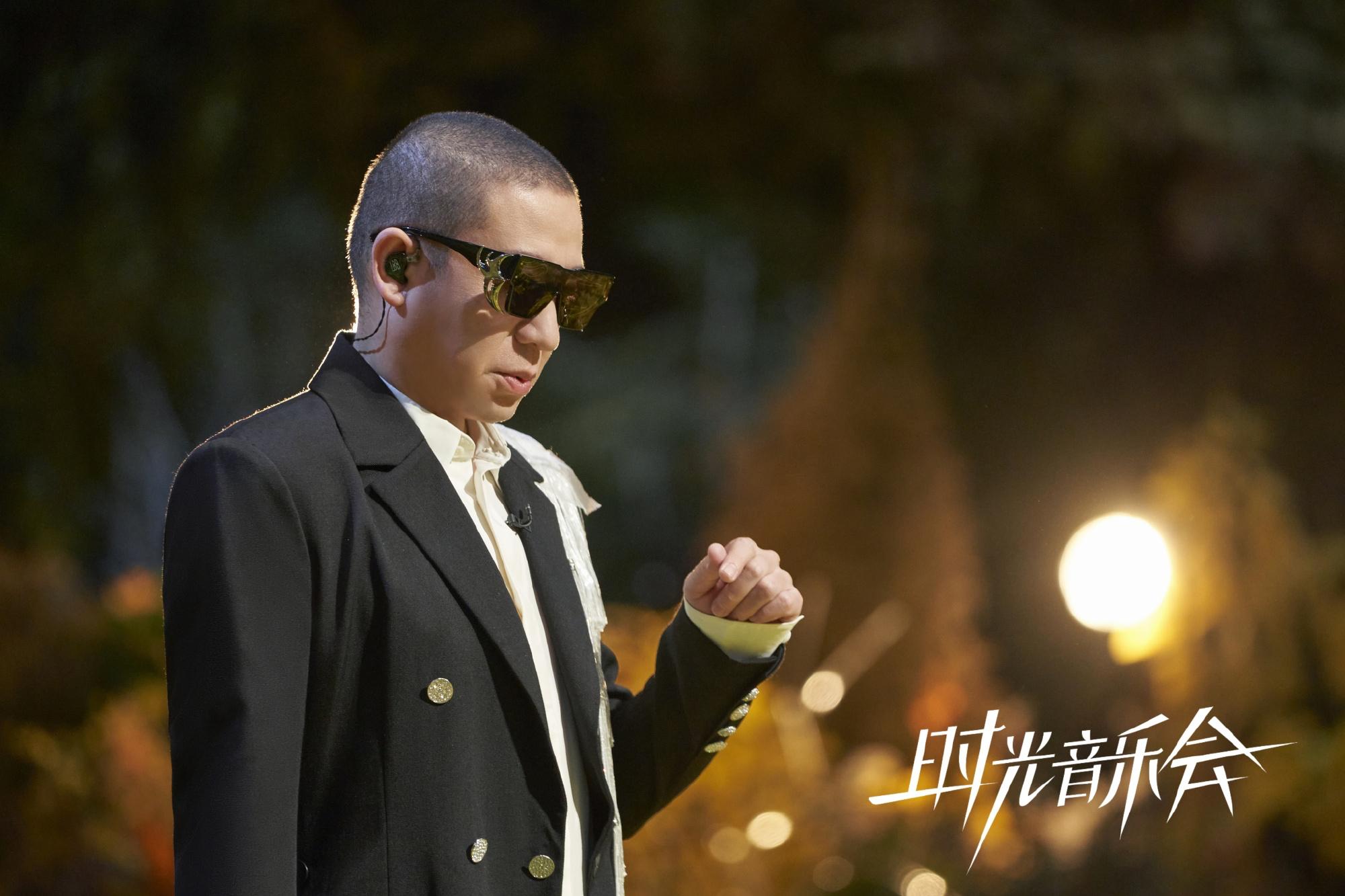 人民日报与《时光音乐会》联袂推出春天音乐会，歌声传递美好祝福