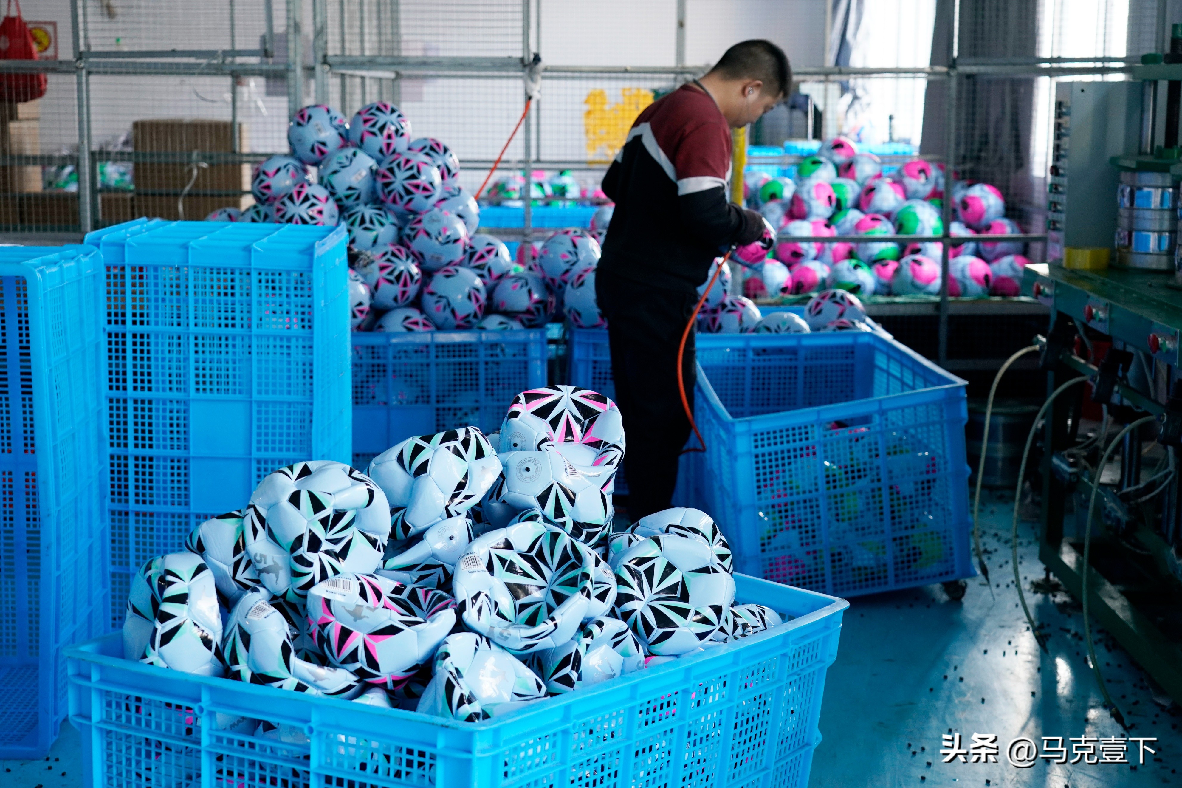 浙江义乌足球世界杯,义乌为世界杯赶制足球