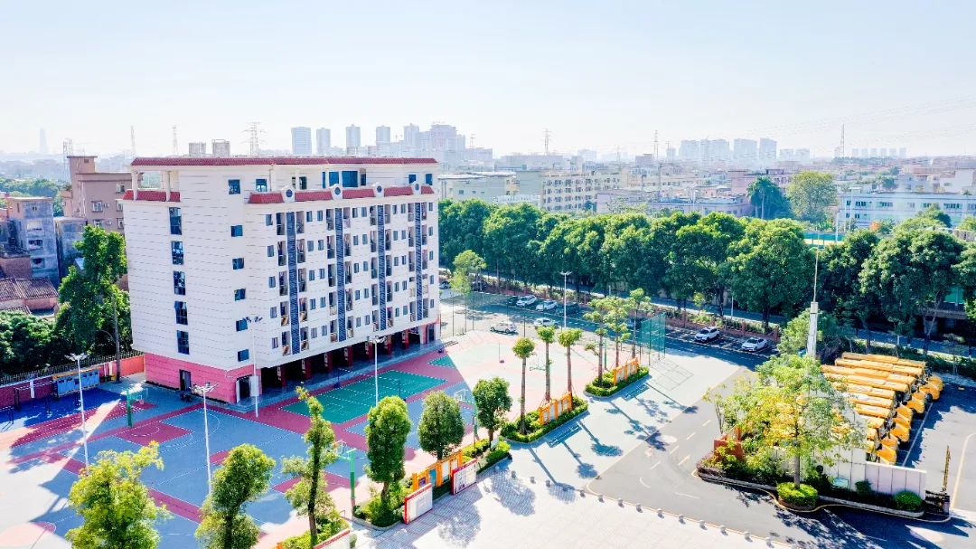 石碣四海学校是公办还是民办,东莞石碣四海学校最新视频